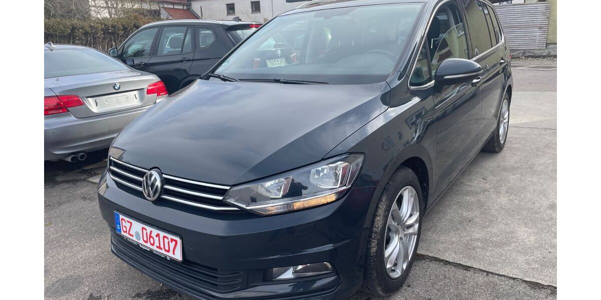 VW Touran 166.000 km 12.890 &euro; Ichenhausen-Hochwang 89335