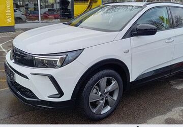 Opel Grandland (X) 5.500 km 25.490 &euro; Neu-Ulm 89231