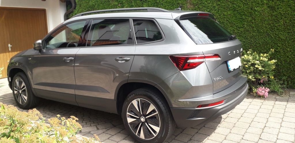 Skoda Karoq 22.368 km 28.300 &euro; Hallbergmoos 85399