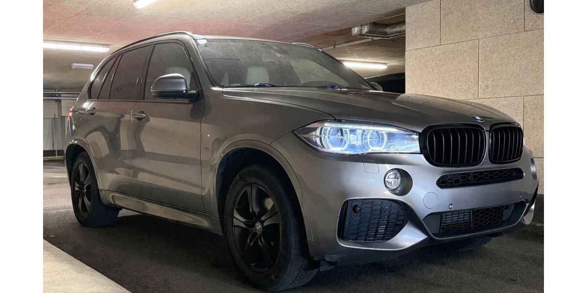 BMW X5 180.561 km 24.980 &euro; Ulm 89081