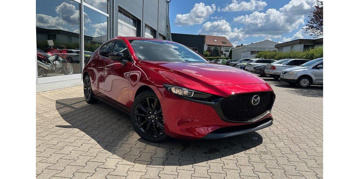 Mazda 3 1.372 km 27.490 &euro; Neu-Ulm 89231