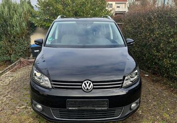VW Touran 160.000 km 9.000 &euro; Geislingen 73312