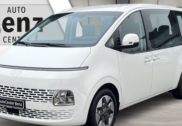 Hyundai STARIA 13.000 km 40.790 &euro; Laupheim 88471