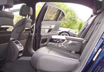 BMW 740 181.700 km 47.990 &euro; Vöhringen 89269