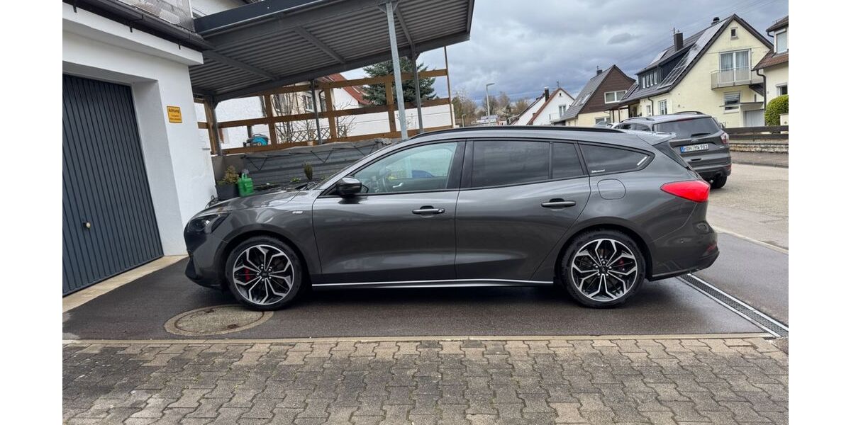 Ford Focus 105.000 km 19.500 &euro; Herbrechtingen 89542