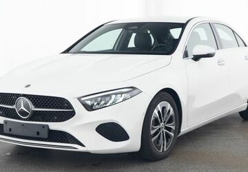 Mercedes-Benz A 200 13.000 km 30.700 &euro; Günzburg 89312
