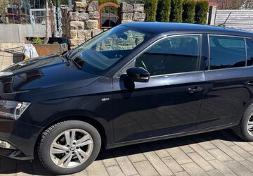 Skoda Fabia 104.000 km 8.000 &euro; Wain 88489