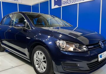 VW Golf 122.870 km 9.990 &euro; Straß 89278