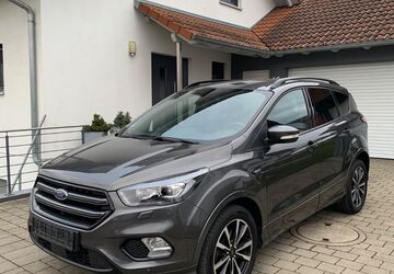 Ford Kuga 124.633 km 17.300 &euro; Laupheim 88471