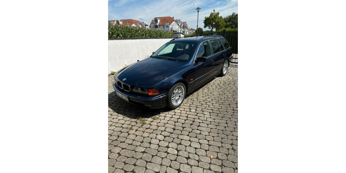 BMW 523 349.000 km 6.800 &euro; Vöhringen 89269