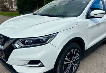 Nissan Qashqai 96.976 km 15.999 &euro; Ulm 89079