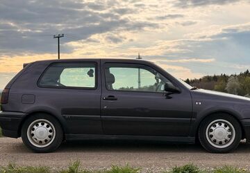 VW Golf 121.468 km 3.600 &euro; Günzburg 89312