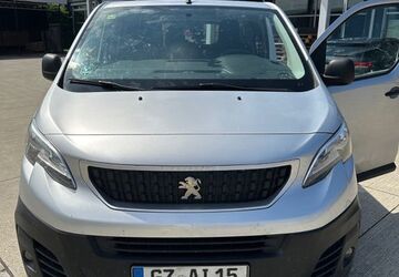 Peugeot Traveller 88.000 km 12.500 &euro; Leipheim 89340