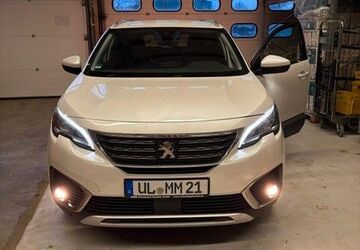 Peugeot 5008 92.380 km 17.900 &euro; Ulm 89077