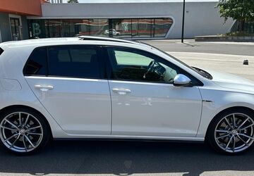 VW Golf 93.000 km 28.300 &euro; Ulm 89077