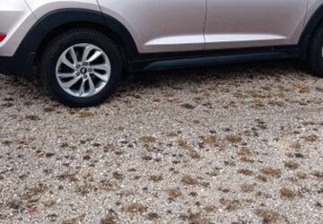 Hyundai TUCSON 93.000 km 14.590 &euro; Ulm 89075