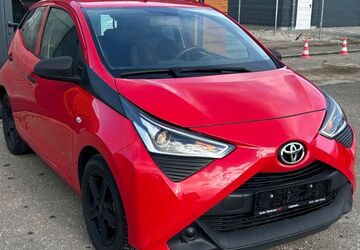 Toyota Aygo (X) 49.000 km 8.990 &euro; Leipheim 89340