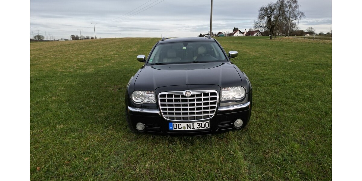 Chrysler 300C 200.000 km 25.000 &euro; Achstetten 88480