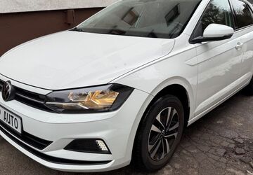 VW Polo 99.000 km 11.990 &euro; Neu-Ulm (Pfuhl) 89233