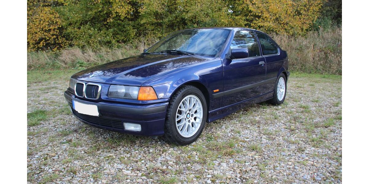 BMW 323 130.000 km 10.900 &euro; Wain 88489