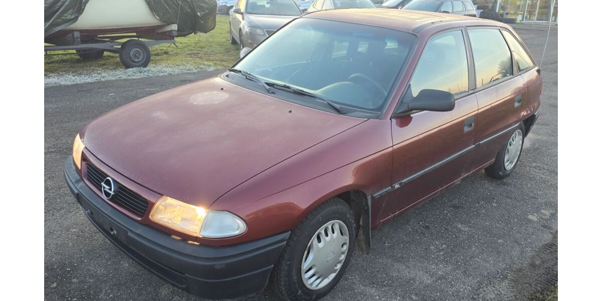 Opel Astra 39.000 km 999 &euro; Ichenhausen 89335