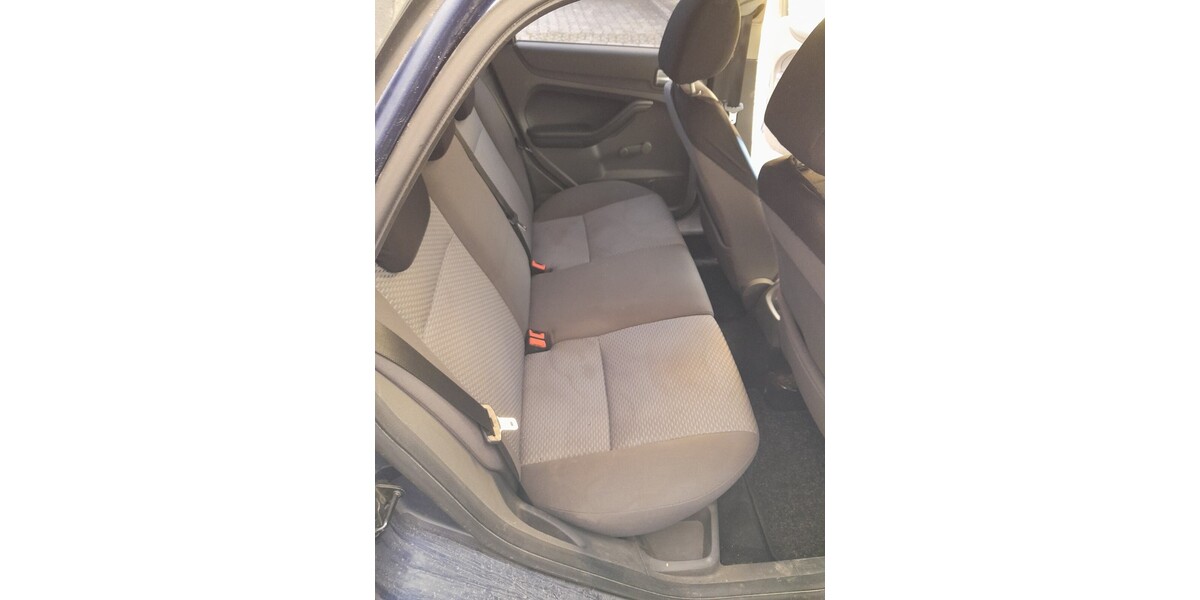 Ford Focus 195.982 km 2.300 &euro; Schelklingen 89601