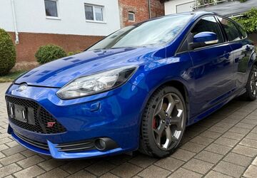 Ford Focus 163.873 km 9.199 &euro; Laupheim 88471