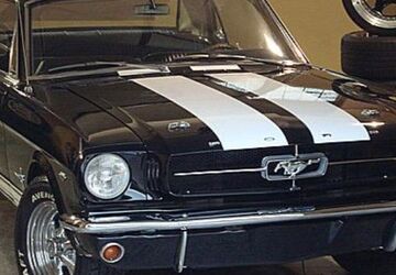 Ford Mustang 6.000 km 49.500 &euro; Günzburg 89312