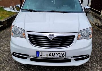 Lancia Voyager 229.000 km 9.000 &euro; Gerhausen 89143