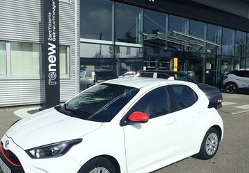 Toyota Yaris 15.000 km 16.490 &euro; Neu-Ulm 89231