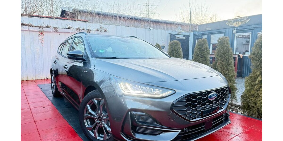 Ford Focus 2.350 km 23.999 &euro; Ichenhausen 89335