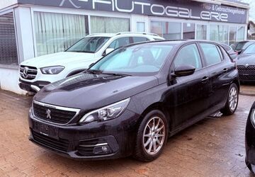Peugeot 308 111.000 km 8.490 &euro; Ulm-Jungingen 89081