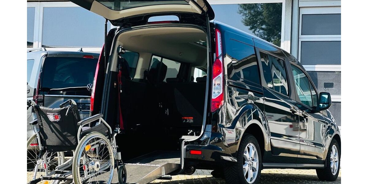 Ford Grand Tourneo 5.500 km 35.900 &euro; Ulm 89077