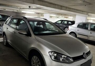 VW Golf 210.000 km 6.500 &euro; Günzburg 89312