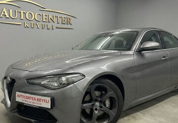 Alfa Romeo Giulia 212.000 km 12.680 &euro; Blaustein 89134