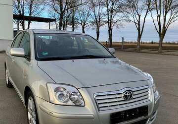 Toyota Avensis 56.000 km 4.700 &euro; Nersingen 89278