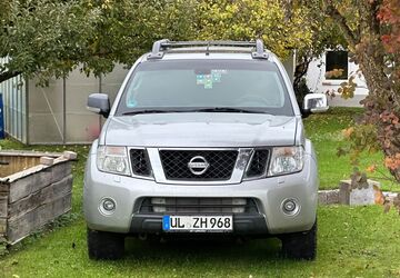 Nissan Navara 233.000 km 11.900 &euro; Nerenstetten 89129