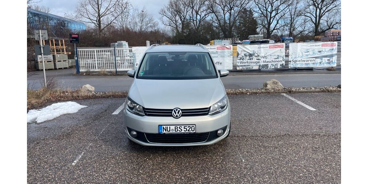 VW Touran 81.375 km 9.300 &euro; Neu-Ulm 89231