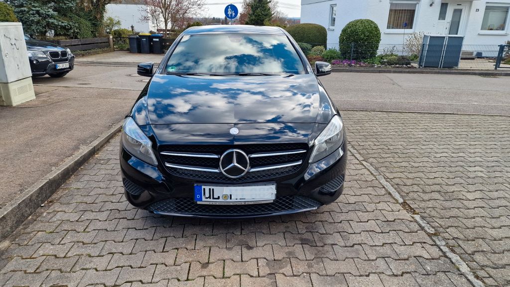 Mercedes-Benz A 180 106.000 km 8.900 &euro; Senden 89250