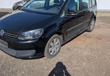 VW Touran 237.000 km 4.390 &euro; Neu-Ulm 89231
