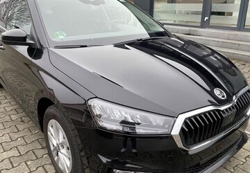 Skoda Fabia 19.603 km 18.690 &euro; Kammeltal/Egenhofen 89358