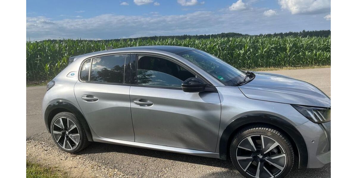 Peugeot e-208 36.000 km 16.800 &euro; Ulm 89079