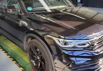 VW Tiguan 37.000 km 34.900 &euro; Ulm 89075