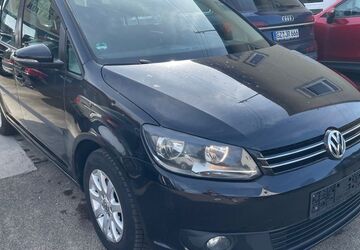 VW Touran 249.000 km 4.940 &euro; Ichenhausen-Hochwang 89335