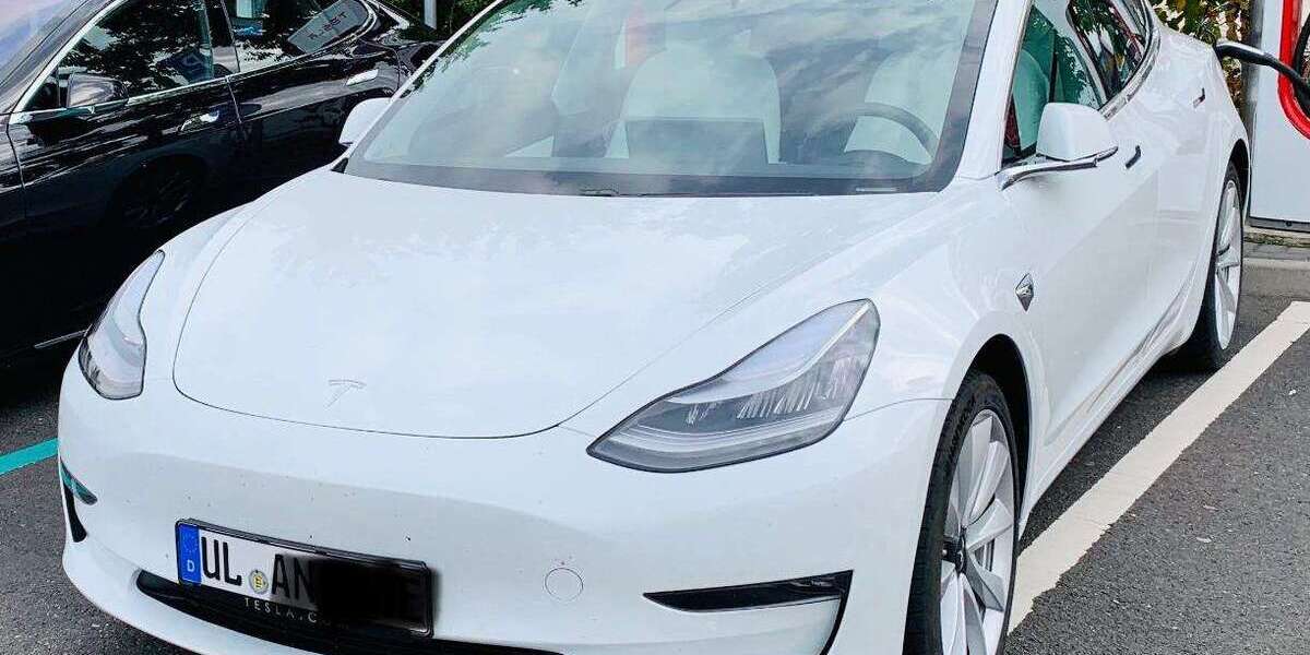 Tesla Model 3 182.000 km 18.000 &euro; Blaustein, Stadt 89134