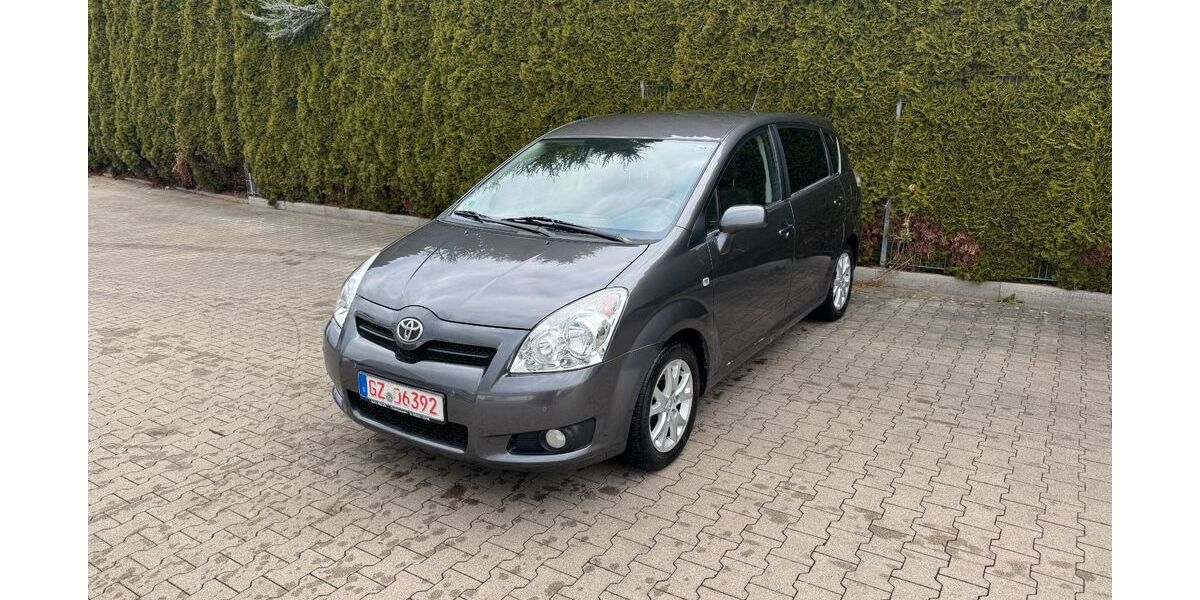 Toyota Corolla Verso 163.500 km 3.650 &euro; Kötz 89359