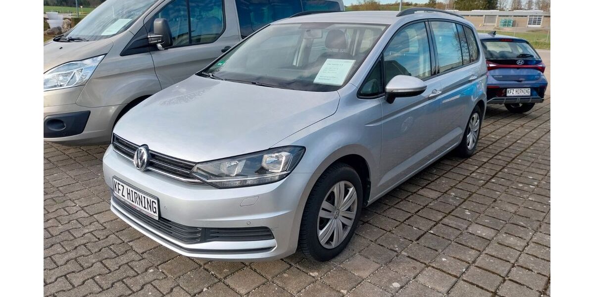 VW Touran 152.000 km 8.490 &euro; Feldstetten 89150