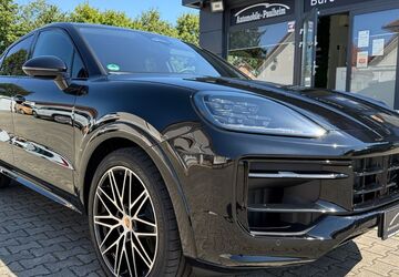 Porsche Cayenne 2.900 km 113.645 &euro; Kammeltal/Egenhofen 89358