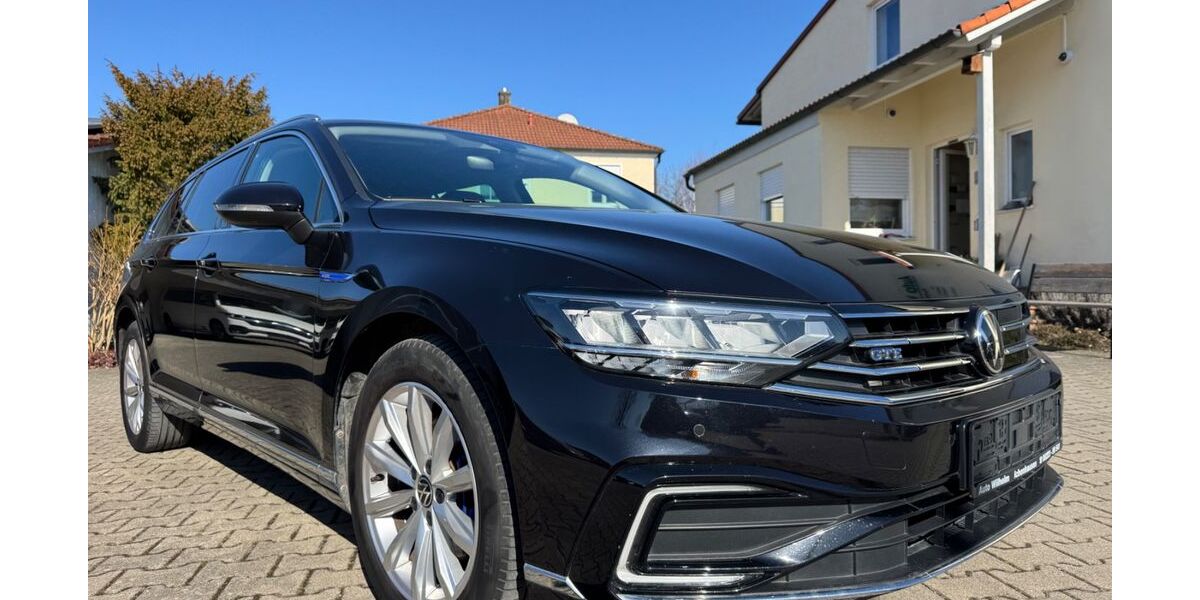 VW Passat Variant 52.665 km 23.490 &euro; Ichenhausen 89335