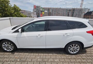 Ford Focus 51.924 km 10.500 &euro; Ulm 89079